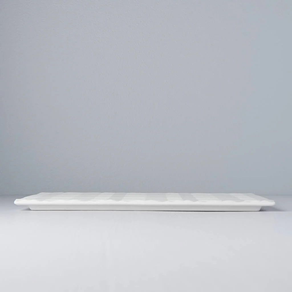 White 3D textured platter 33cm - Image 4