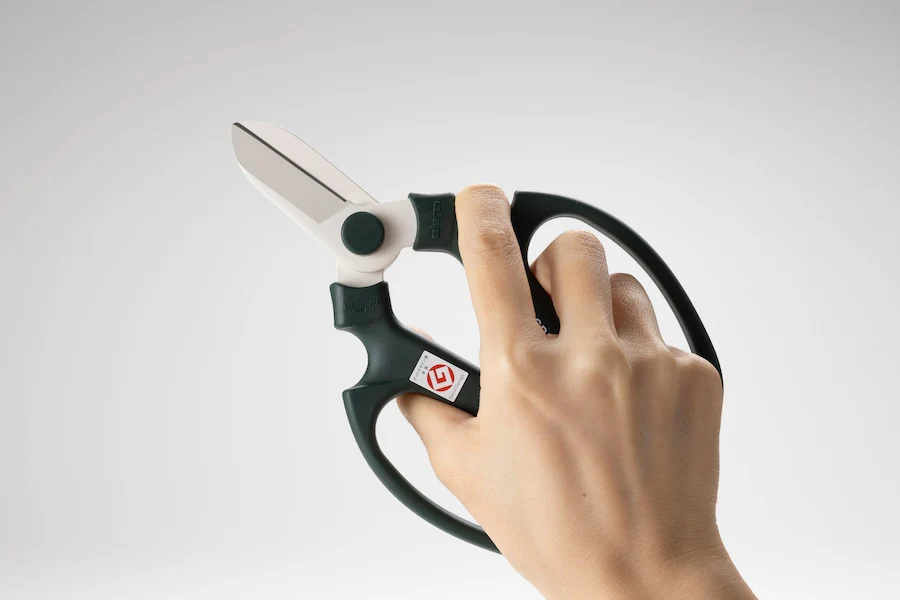 Sakagen F-170 Flower Scissors Moss Green - Image 3
